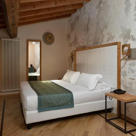 Bonacolsi Collection, Mantegnahotels