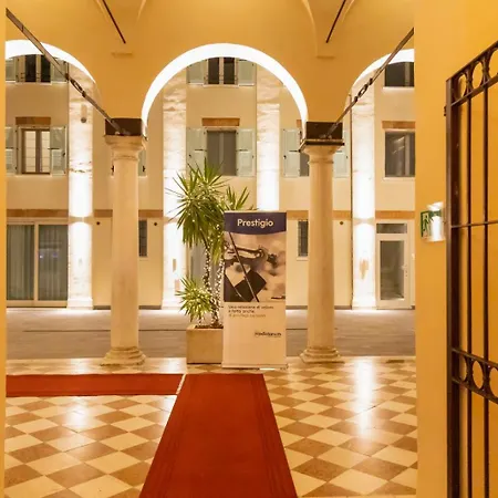 Bonacolsi Collection, Mantegnahotels Penzion 4*